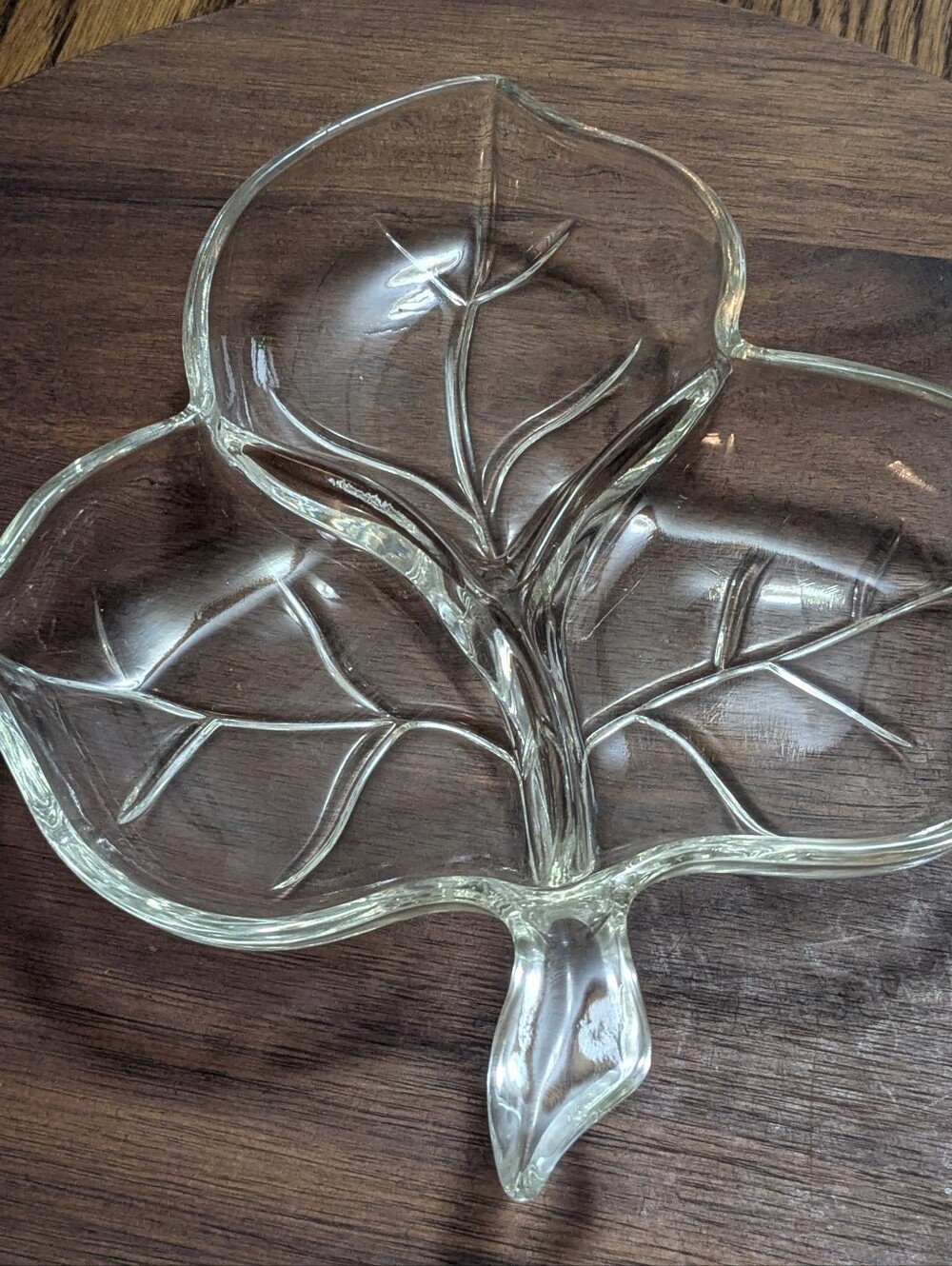 MCM 3 Leaf Ivy Dish